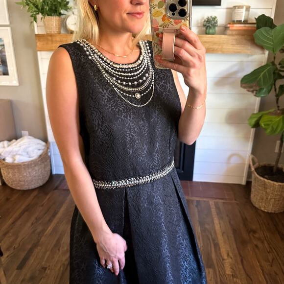 NWT Alicia and Olivia Jewel Embellished Textured Pleated Gown Black - Picture 3 of 12